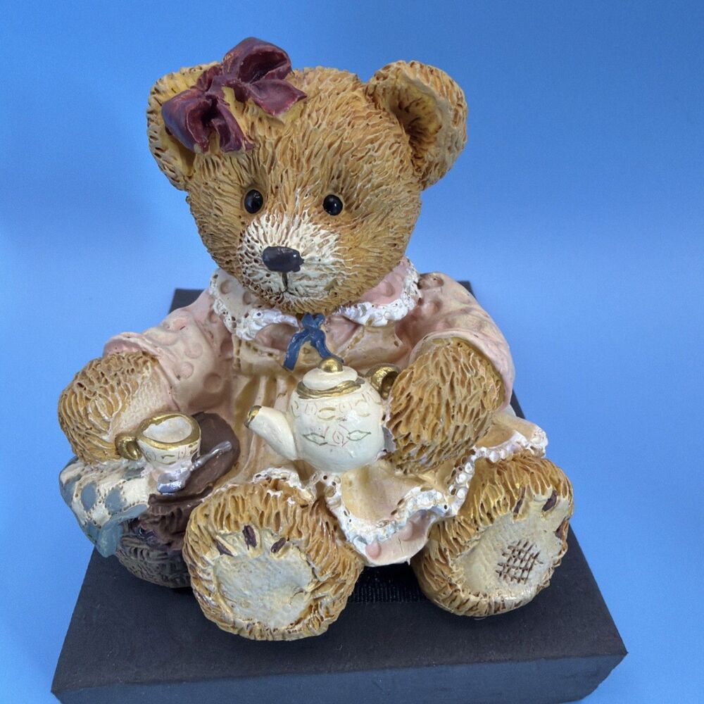 Antique Teddies Martha "Come To My Party" Figurine FI-AT-101 Numbered